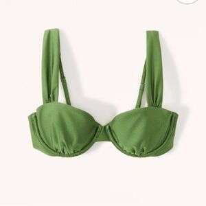 Abercrombie & Fitch Curve Love Pleated Underwire Bikini Top Size Small